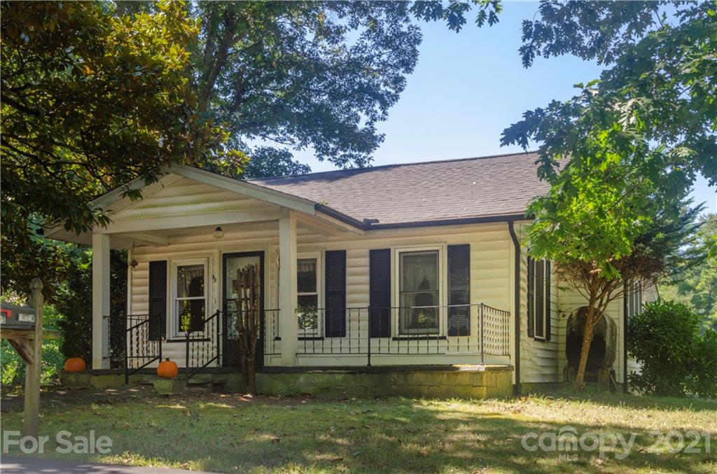 90 Dula Springs Road Weaverville NC 28787