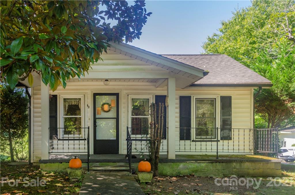 90 Dula Springs Road Weaverville NC 28787