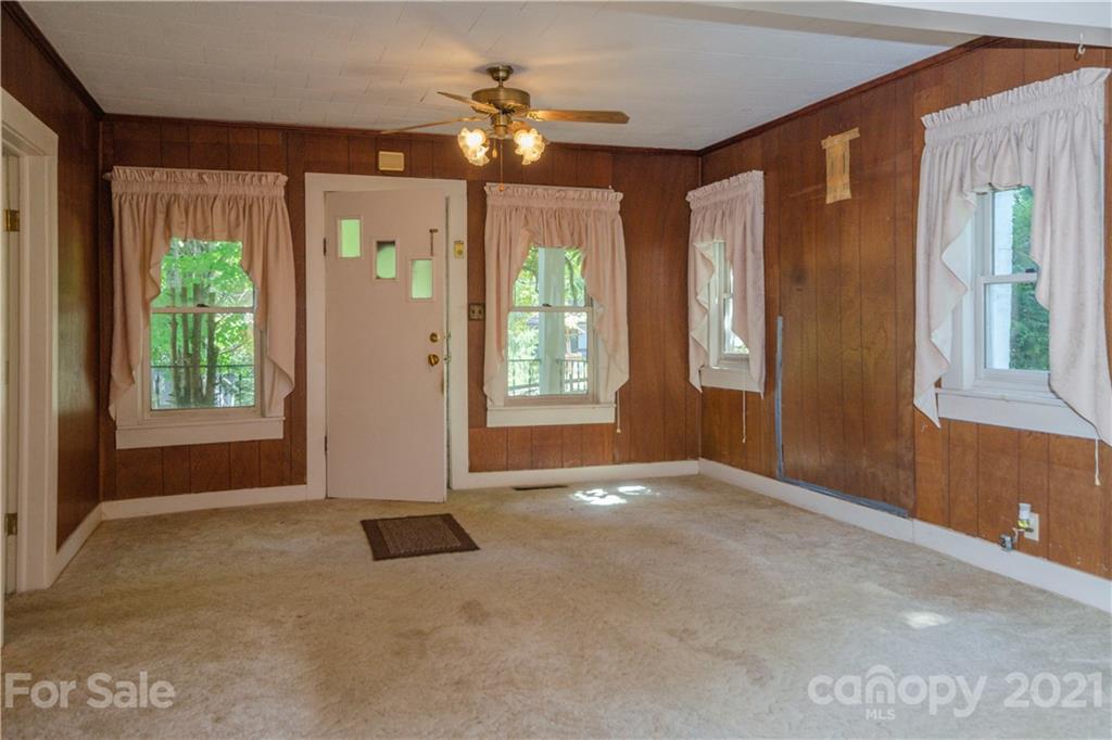 90 Dula Springs Road Weaverville NC 28787