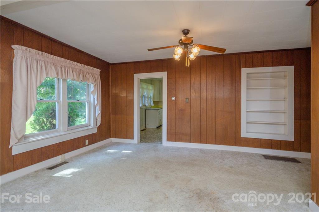 90 Dula Springs Road Weaverville NC 28787