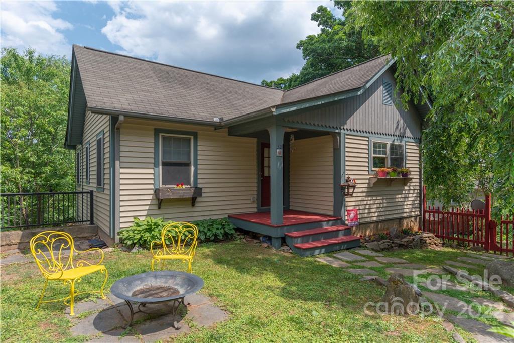 32 Jefferson Drive Asheville NC 28801
