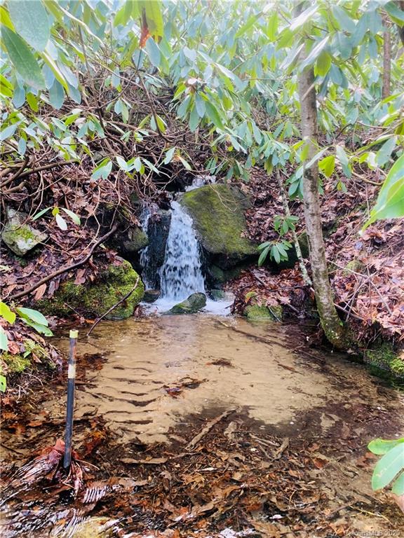 2391 Old Ccc Road Hendersonville NC 28739
