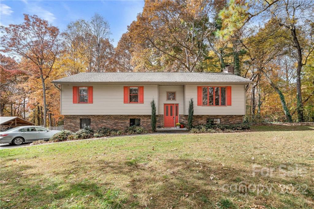 309 Cardinal Road Mills River NC 28759