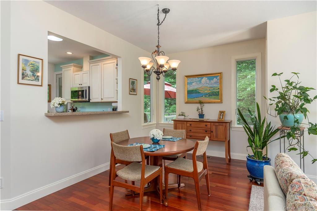 25 Emmaus Road Asheville NC 28805