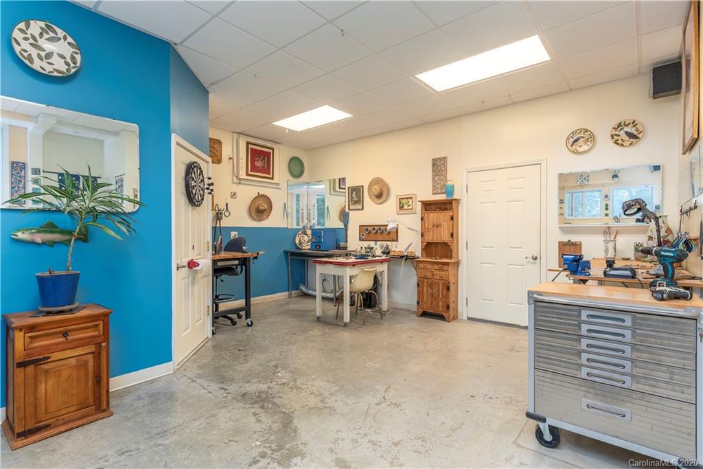 25 Emmaus Road Asheville NC 28805