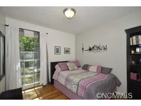 3 Hawthorne Drive Asheville NC 28805