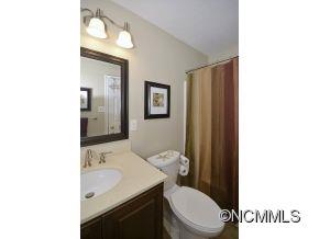 3 Hawthorne Drive Asheville NC 28805