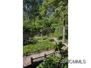 3 Hawthorne Drive Asheville NC 28805
