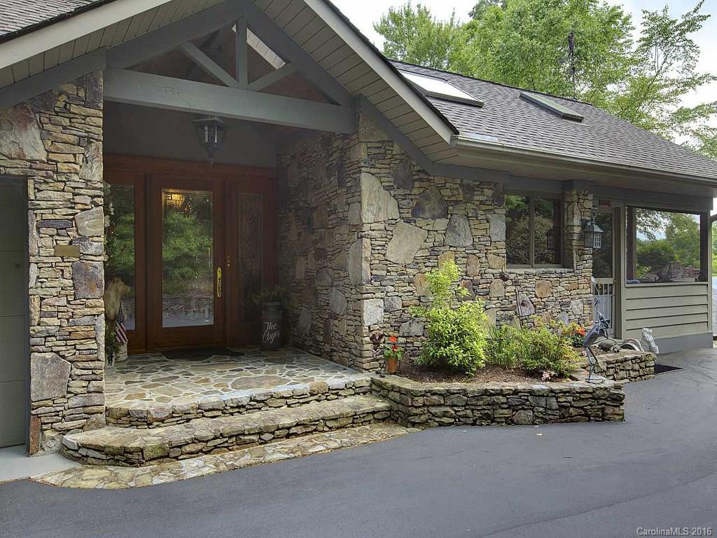 117 Little Cherokee Ridge Hendersonville NC 28739