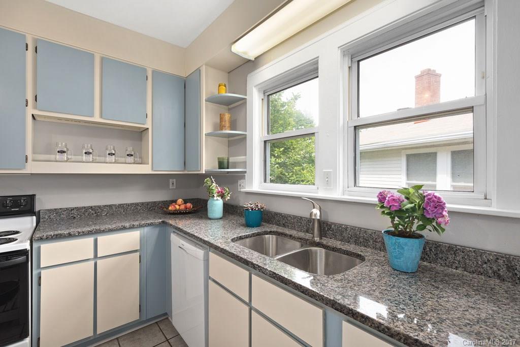 139 Edwards Avenue Swannanoa NC 28778