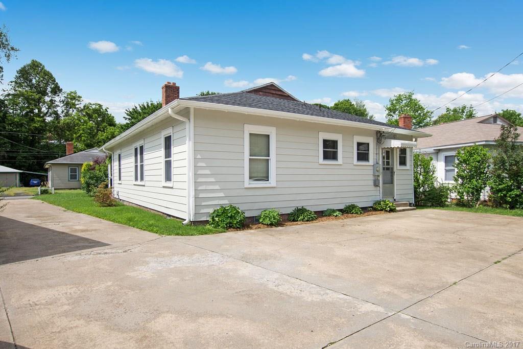 139 Edwards Avenue Swannanoa NC 28778