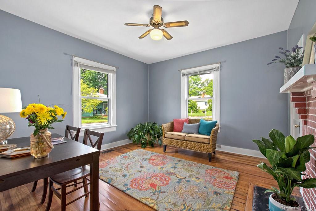 139 Edwards Avenue Swannanoa NC 28778