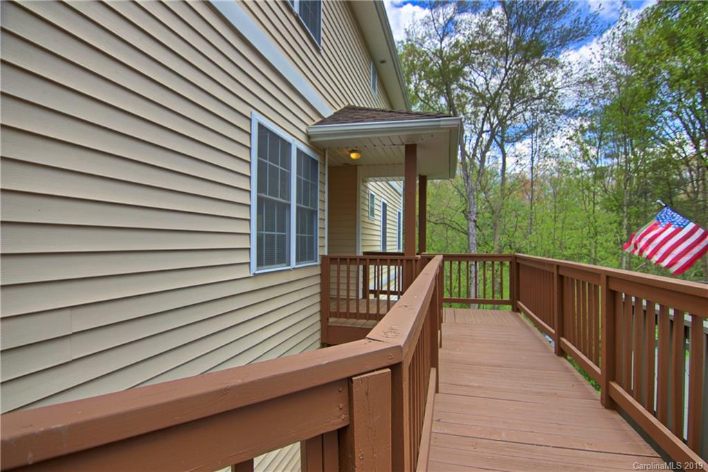89 Farm Lane Mills River NC 28759