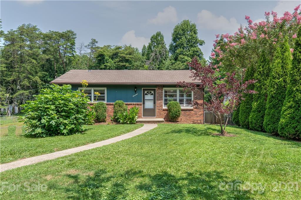 17 Allison Court Asheville NC 28805