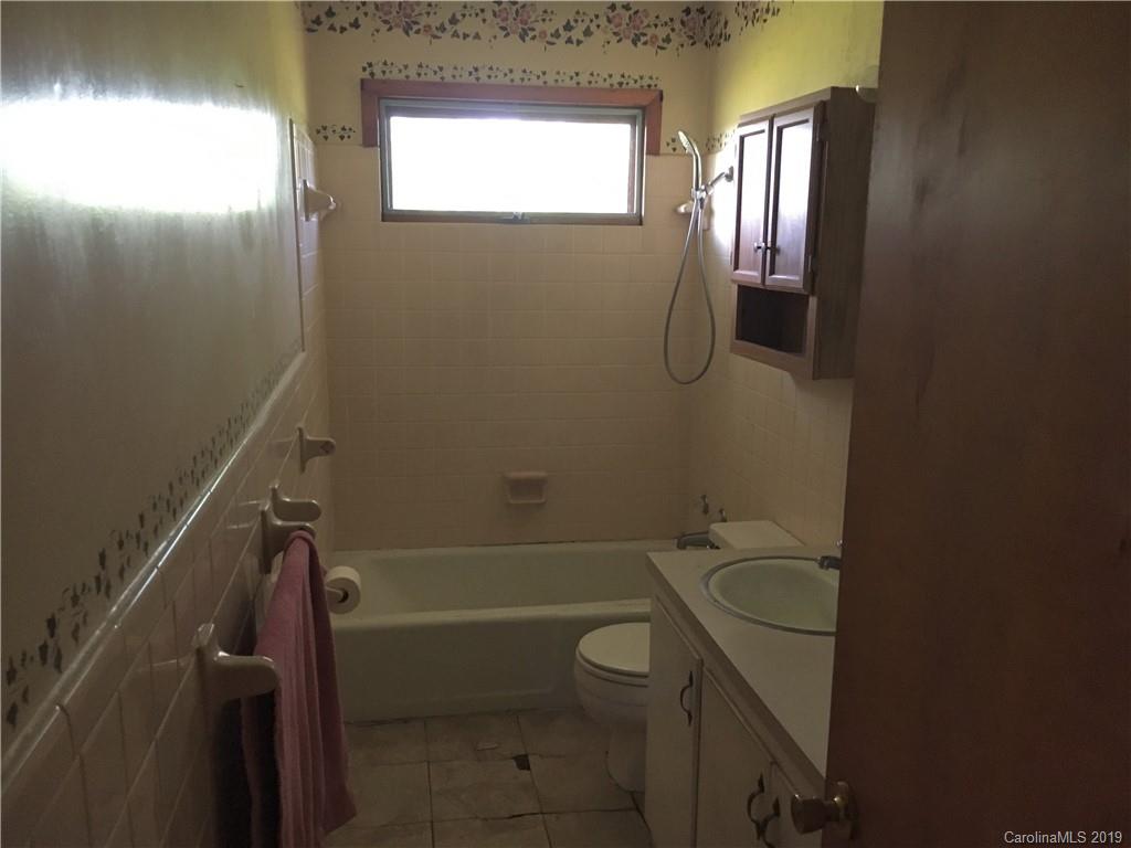 56 Wiley Drive Asheville NC 28804