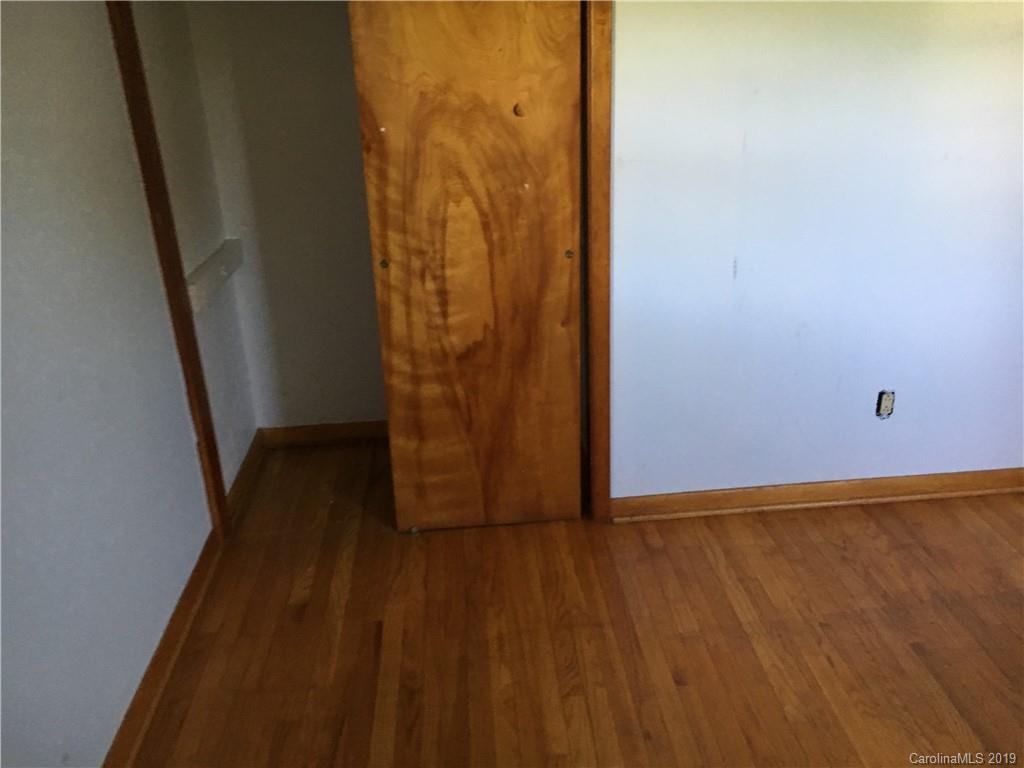 56 Wiley Drive Asheville NC 28804