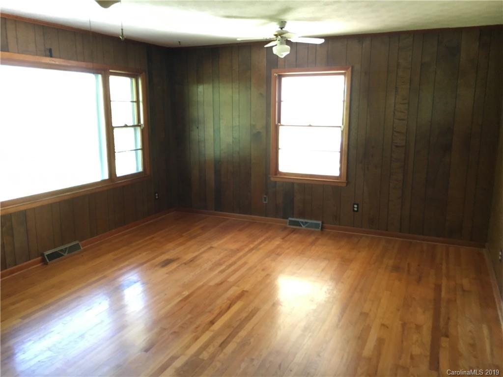56 Wiley Drive Asheville NC 28804