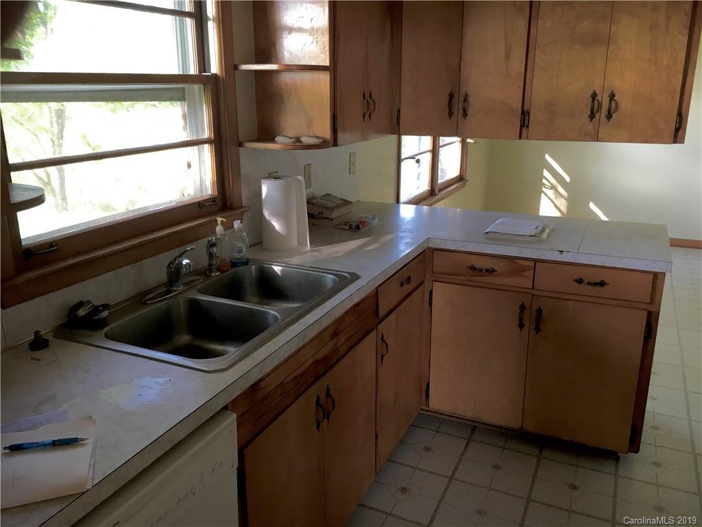 56 Wiley Drive Asheville NC 28804