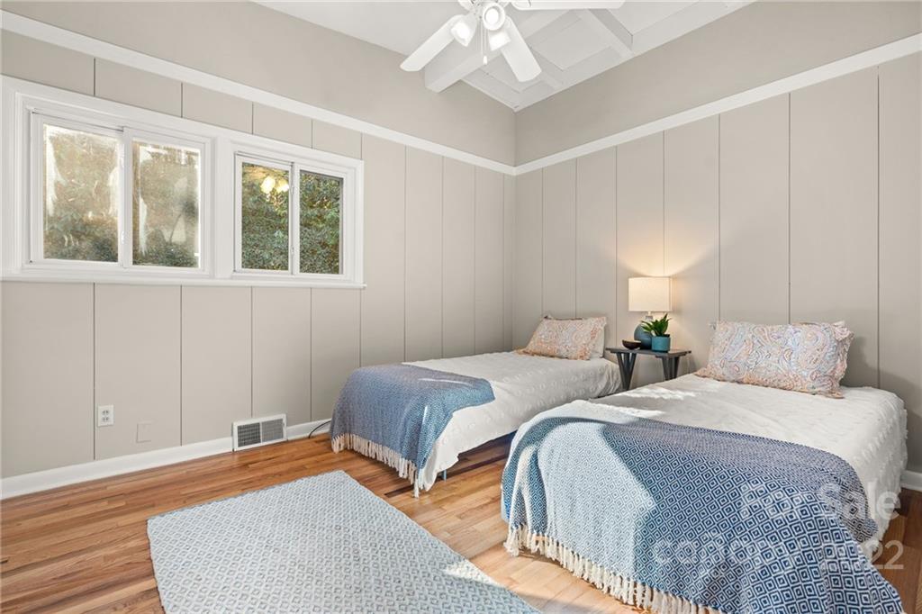 23 Valle Vista Drive Asheville NC 28804