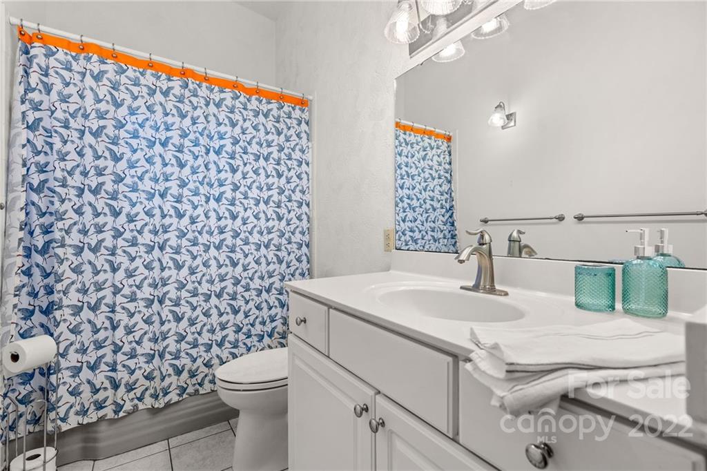23 Valle Vista Drive Asheville NC 28804