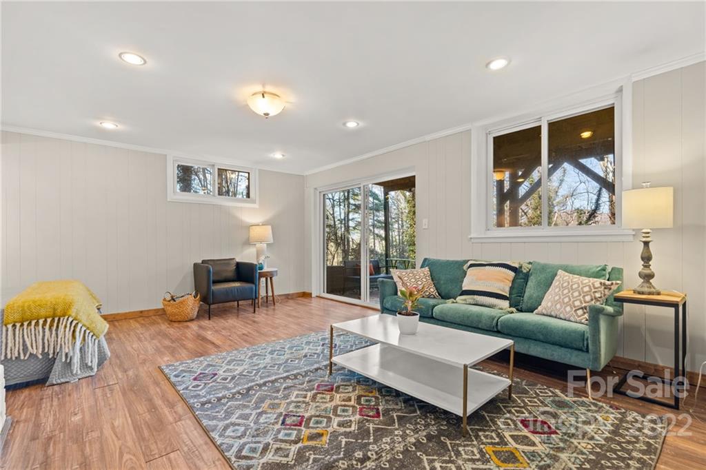 23 Valle Vista Drive Asheville NC 28804