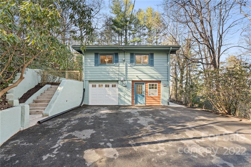 23 Valle Vista Drive Asheville NC 28804