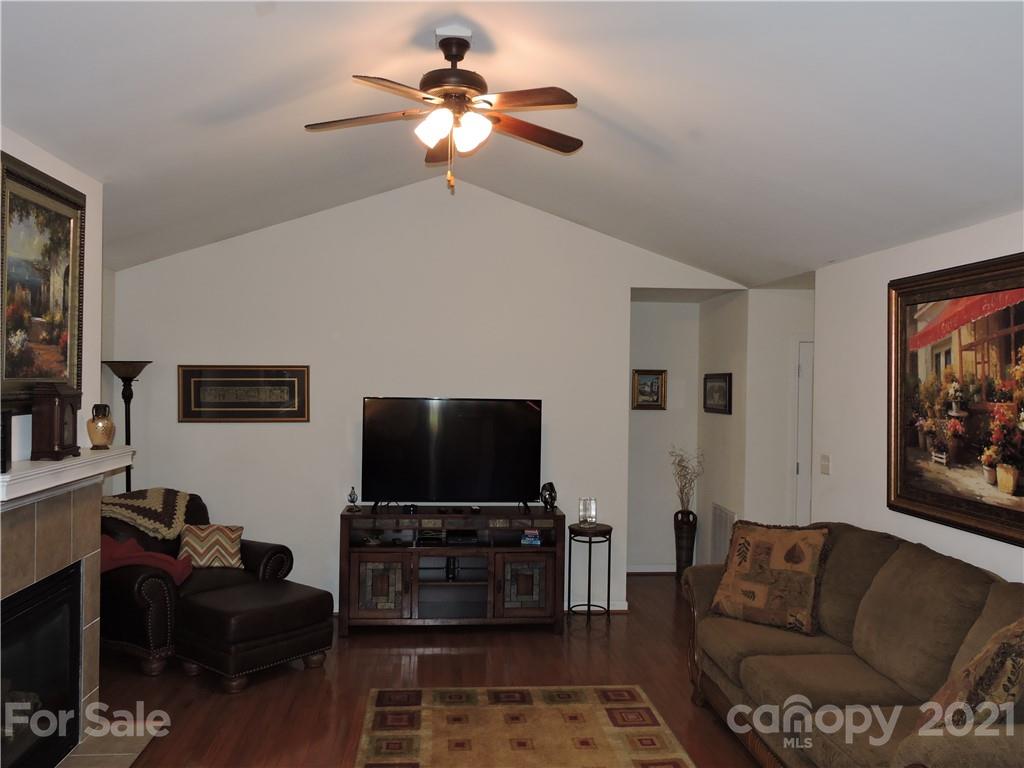 51 Woodcreek Circle Swannanoa NC 28778