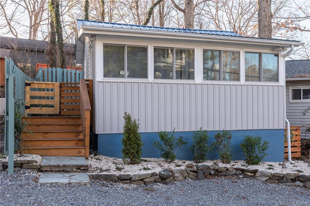 24 Rhododendron Drive Asheville NC 28805