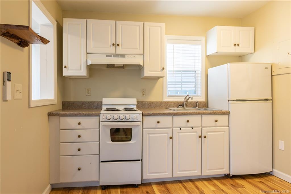 24 Rhododendron Drive Asheville NC 28805