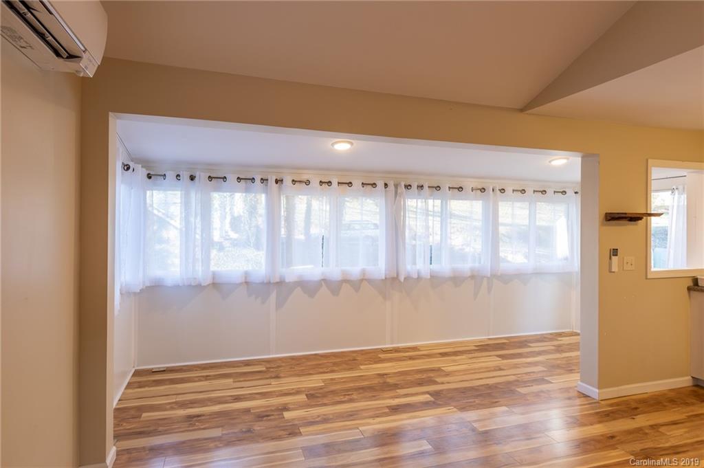 24 Rhododendron Drive Asheville NC 28805