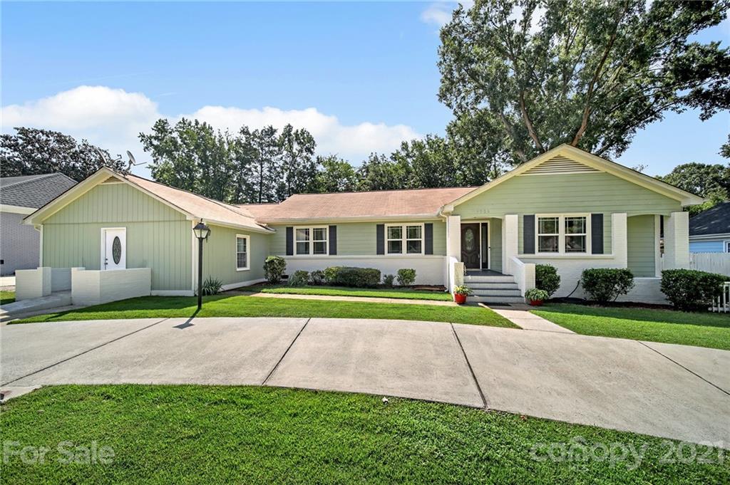 5726 Faulconbridge Road Charlotte NC 28227
