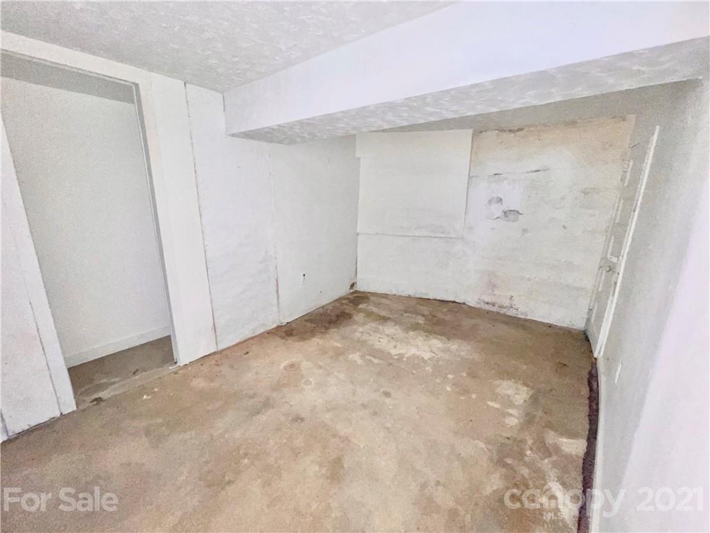 40 Holland Street Asheville NC 28801