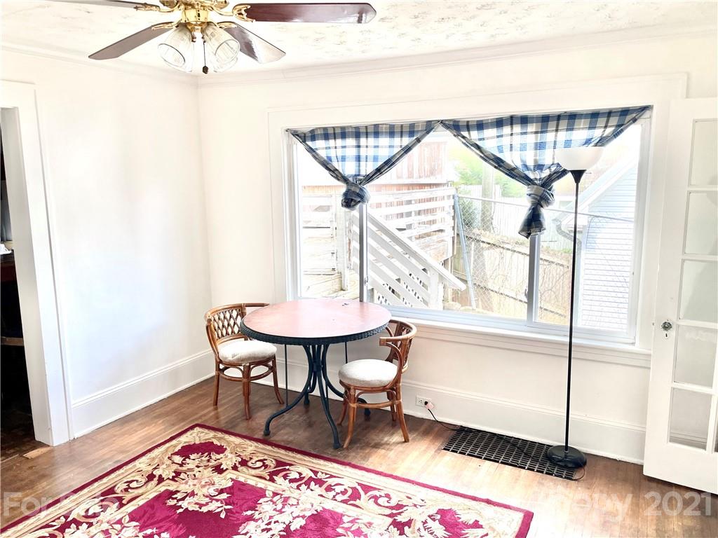 40 Holland Street Asheville NC 28801