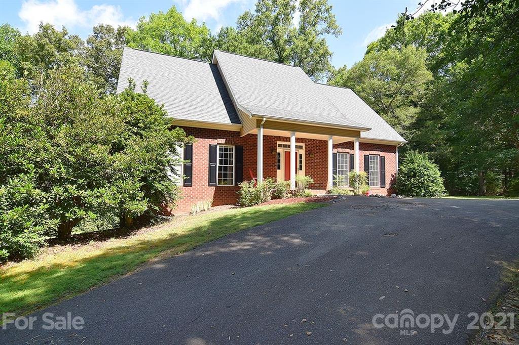 8300 Loma Linda Lane Waxhaw NC 28173