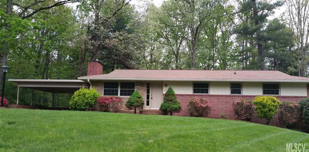 129 30th Avenue NW Hickory NC 28601