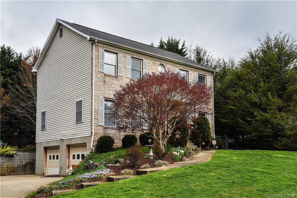 31 Sydney Lane Asheville NC 28806