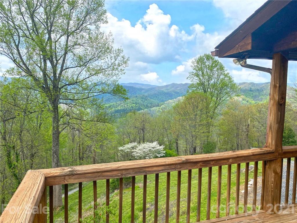 1307 West Road Hot Springs NC 28743
