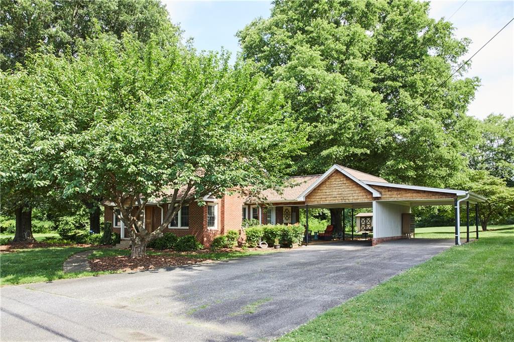 591 1st Avenue Drive Se Taylorsville NC 28681
