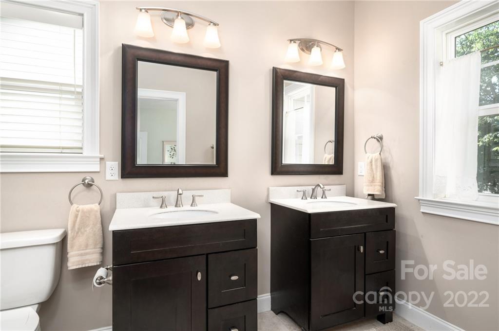 30 Asher Lane Arden NC 28704