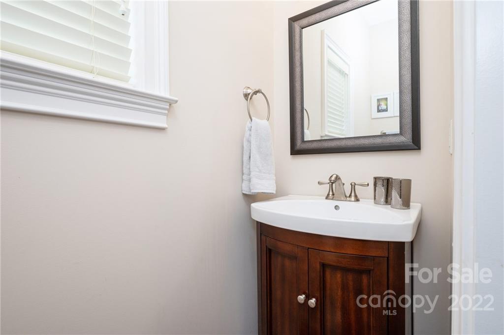 30 Asher Lane Arden NC 28704