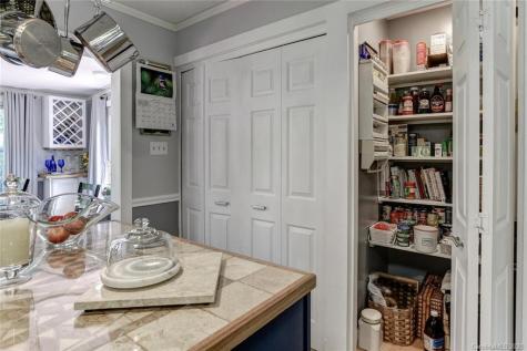 11 Guinevere Court Asheville NC 28806