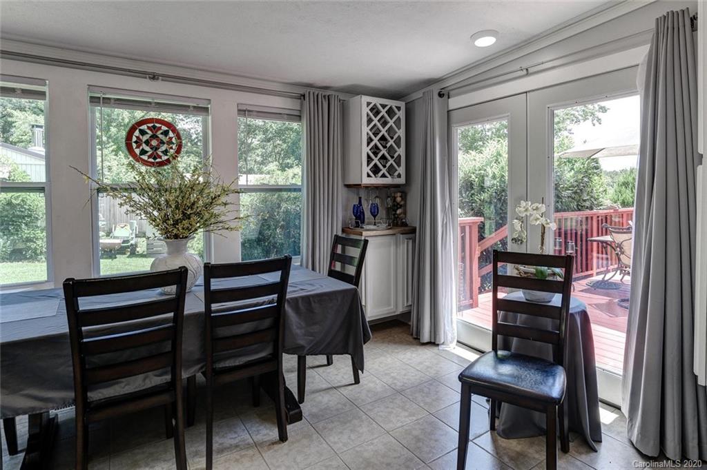 11 Guinevere Court Asheville NC 28806