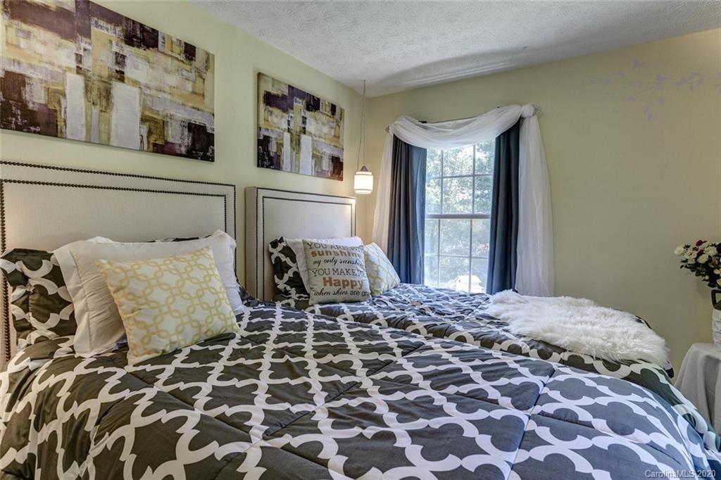 11 Guinevere Court Asheville NC 28806