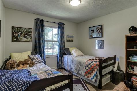 11 Guinevere Court Asheville NC 28806