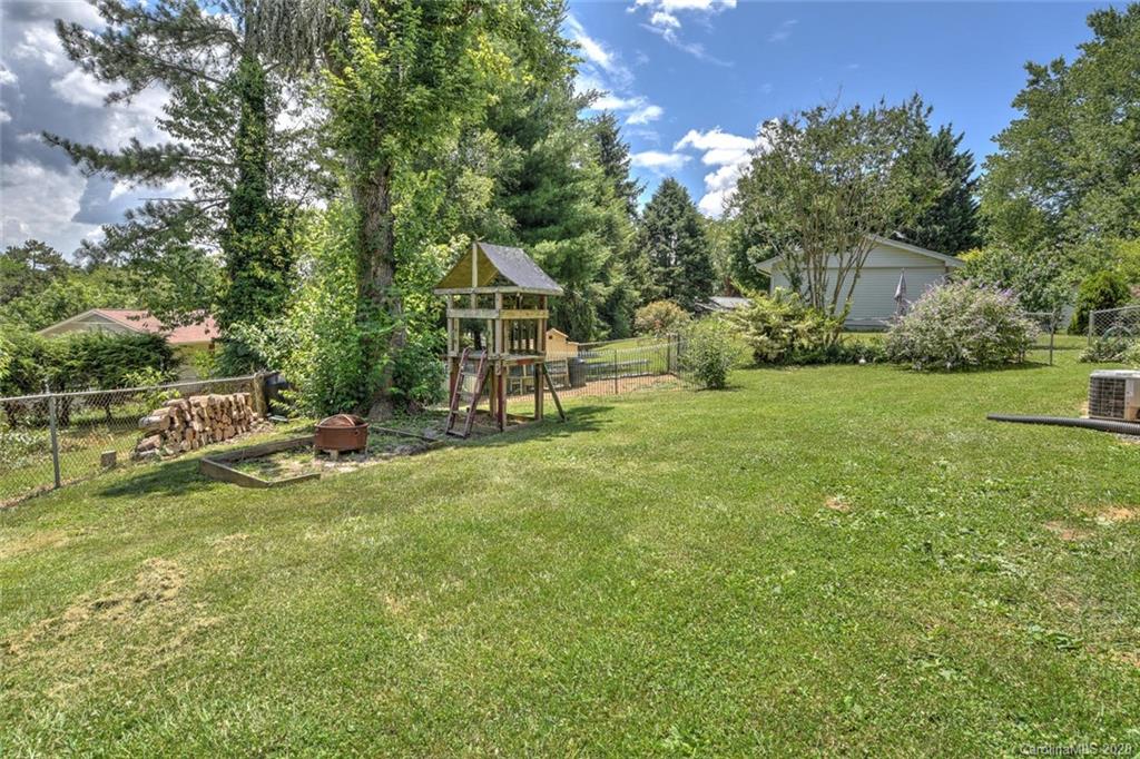 11 Guinevere Court Asheville NC 28806