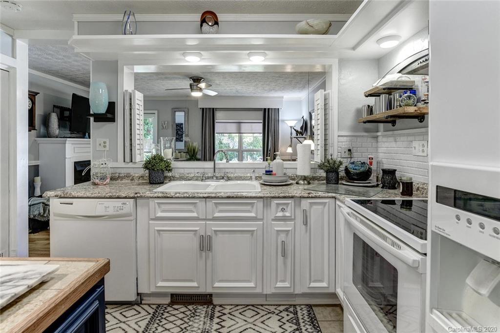 11 Guinevere Court Asheville NC 28806