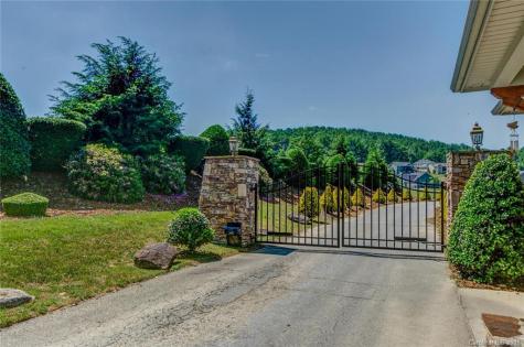 86 Copper Crest Circle Hendersonville NC 28792