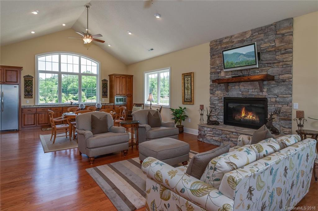 86 Copper Crest Circle Hendersonville NC 28792