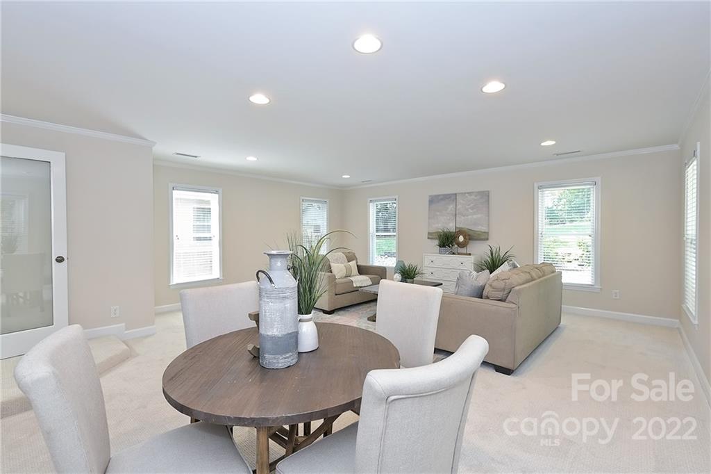 3211 Chaucer Drive Charlotte NC 28210