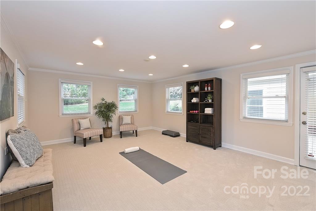 3211 Chaucer Drive Charlotte NC 28210